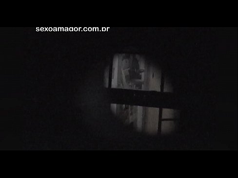 ❤️ Sarışın, içi boş tuğlaların arkasına gizlenmiş bir mahalle röntgencisi tarafından gizlice videoya alınır ❤❌ Sikişmek tr.hentaizm.ru ️❤
